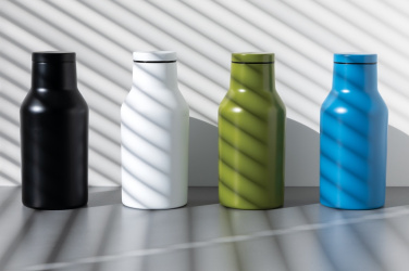 Logotrade Werbeartikel das Foto: RCS recycelte Stainless Steel Kompakt-Flasche