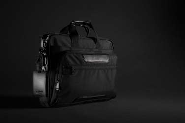 Logotrade Werbeartikel das Foto: Swiss Peak AWARE™ RPET Voyager 15.6" Laptop-Tasche