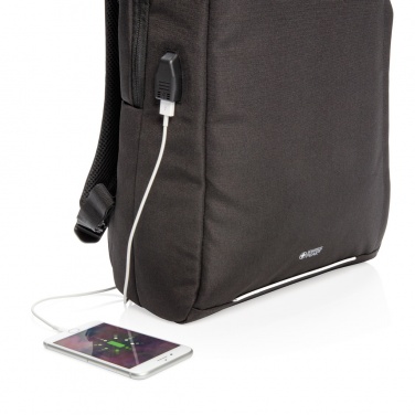 Logotrade werbemittel das Foto: Swiss Peak AWARE™ RFID und USB A-Laptop-Rucksack