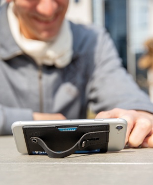 Logotrade Werbegeschenke das Foto: 3-in1-RFID Kartenhalter für Ihr Smartphone