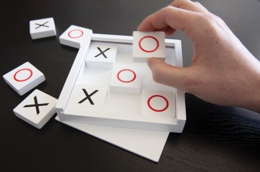 Logotrade Werbeartikel das Foto: Deluxe Tic Tac Toe Spiel