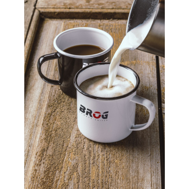 Logotrade Werbeartikel das Foto: Retro Emaille Tasse 350 ml