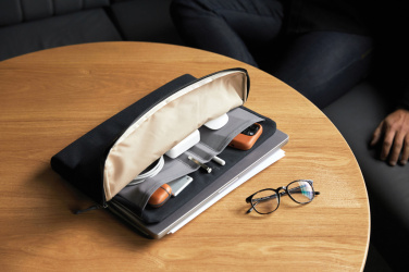 Logotrade Firmengeschenke das Foto: Bellroy Laptop Caddy 16"