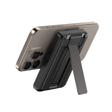 Logotrade Firmengeschenke das Foto: Urban Vitamin Delano 5-in-1 10.000mAh 20W PD magn. Powerbank