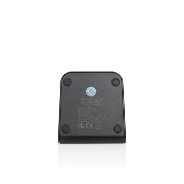 Logotrade Logogeschenke das Foto: VoltPerch 15W magnetischer Wireless Charger aus RCS rec. ABS