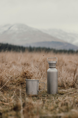 Logotrade Geschäftsgeschenke das Foto: Nordic Drift Trail Ultraleichte Titan-Wasserflasche 600ml