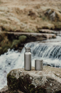 Logotrade Werbeartikel das Foto: Nordic Drift Trail Ultraleichte Titan-Wasserflasche 600ml