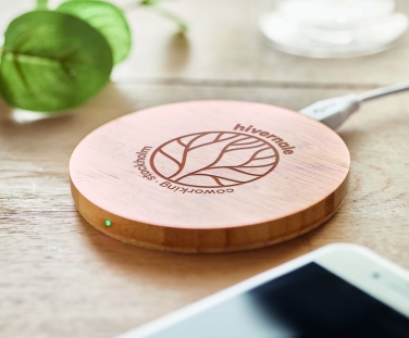 Logotrade corporate gifts photo of: Wireless charger bamboo 5W