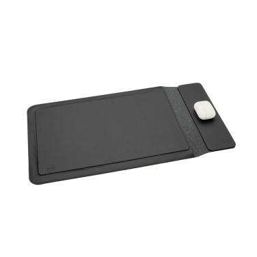 Logo trade promotional items picture of: Swiss Peak 15W magnetic charging laptop sleeve 14-15,6"