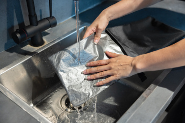 Logo trade promotional items picture of: Snackstrap AWARE™ RPET foldable lunchbag 30x20CM