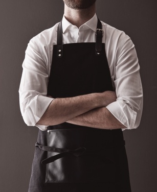 Logotrade firmakingid pilt: VINGA Casbas purjeriidest põll