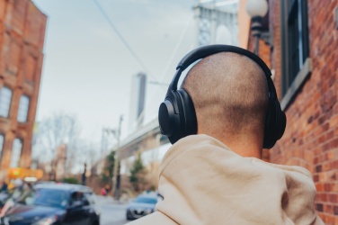 Logotrade reklaamkingid pilt: Irvine RCS taaskasutatud ja parandatavad ANC juhtmevabad kõrvaklapid