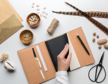 Logo trade ärikingi pilt: A5 Deluxe magnetkinnisega märkmik