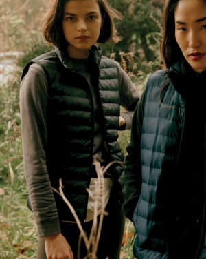 Logo trade reklaamkingitused foto: Iqoniq Meru naiste taaskasutatud polüestrist vest