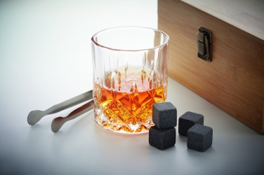 Logotrade reklaamkingituse foto: Viskiklaaside komplekt puidust karbis