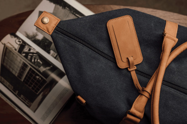 Logotrade firmakingituse foto: VINGA Bosler RCS pagasisilt