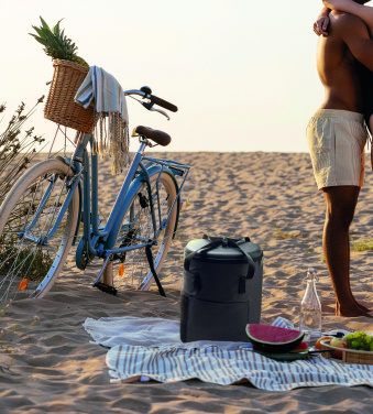 Logo trade reklaamtooted foto: Jahutusseljakott 600D RPET-ist