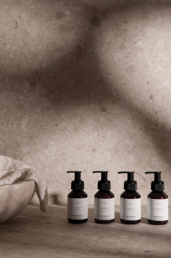 Logotrade firmakingituse foto: VINGA x TGL keha- ja kätehoolduskomplekt