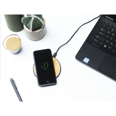 Logotrade mainoslahjat kuva: Bamboo 10W Wireless Charger langaton pikalaturi