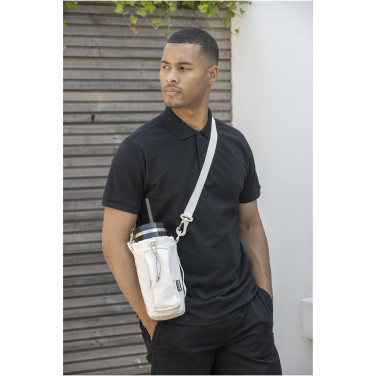 Logotrade mainoslahjat kuva: Trip Aware™ kierrätetystä materiaalista valmistettu 2 litran matkapullokassi