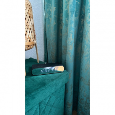 Logotrade mainoslahjat kuva: Herätyskello ja langaton laturi ADELAIDE