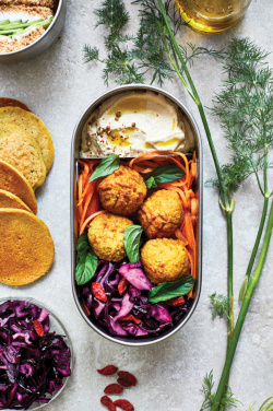 Logo trade liikelahja kuva: Black+Blum teräksestä valmistettu kaksiosainen eväsrasia