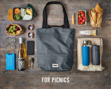 Logotrade reklaminiai produktai nuotrauka: „Black+Blum“ 16 litrų talpos izoliuotas krepšys / aušintuvas