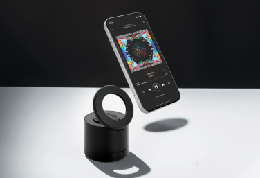 Logotrade reklaminiai produktai nuotrauka: „Magpulse RCS“ perdirbto plastiko 3 W garsiakalbis su magnetiniu laikikliu