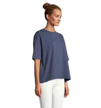 Logotrade reklaminiai produktai nuotrauka: BOXY WOMEN OVERSIZE MARŠKINĖLIAI