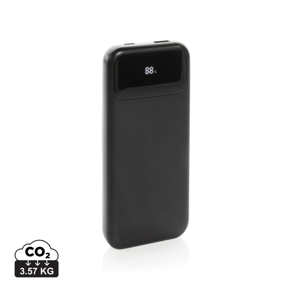 Logotrade ziemassvētku dāvanas foto: Turbopack RCS rplastic powerbank 10 000 integrēti kabeļi