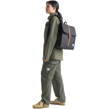 Logotrade biznesa dāvanas foto: Herschel City pārstrādāta mugursoma 16L