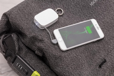 Логотрейд pекламные cувениры картинка: Reklaamkingitus: 1.200 mAh Keychain Powerbank with integrated cables, white