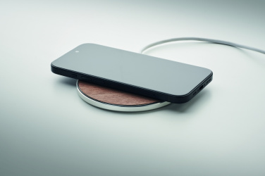 Лого трейд pекламные подарки фото: Wireless charger 15W