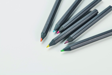 Логотрейд pекламные продукты картинка: 6 black colouring pencils