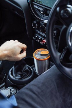 Логотрейд pекламные продукты картинка: Черный+Blum термостакан для путешествий 600 мл