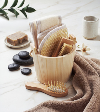 Логотрейд pекламные подарки картинка: Bath gift set in wooden bucket