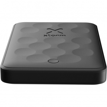 Logotrade profilreklam bild: Xtorm FS5W051 magnetisk trådlös powerbank på 5 000 mAh