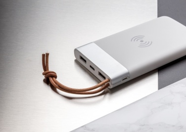 Logotrade presentreklam bild: Aria 8.000 mAh 5W powerbank med trådlös laddning