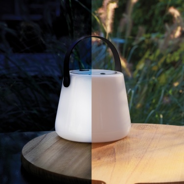 Logotrade profilreklam bild: SolarGlow USB återuppladdningsbar outdoor-lampa RCS plast