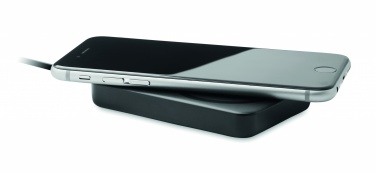 Logotrade profilprodukter bild: Powerbank trådlösladdning 15W, 5000 mAh