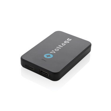 Logotrade profilprodukter bild: Boostcore RCS powerbank i återvunnen plast 5.000mAh med USB