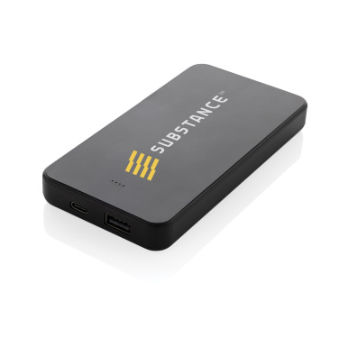 Logotrade profilprodukter bild: Boostcore RCS powerbank i återvunnen plast 10.000mAh USB C