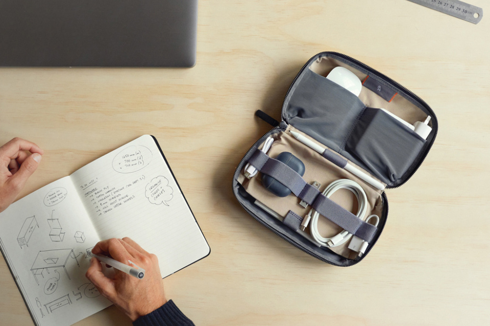 Logotrade presentreklam bild: Bellroy tech-kit