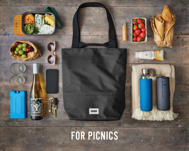 Logotrade reklamprodukter bild: Black+Blum 16L Isolerad Tote-/Kylväska