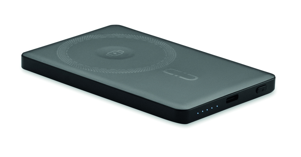 Logotrade reklamprodukter bild: Magnetisk powerbank 5000mAh 15W
